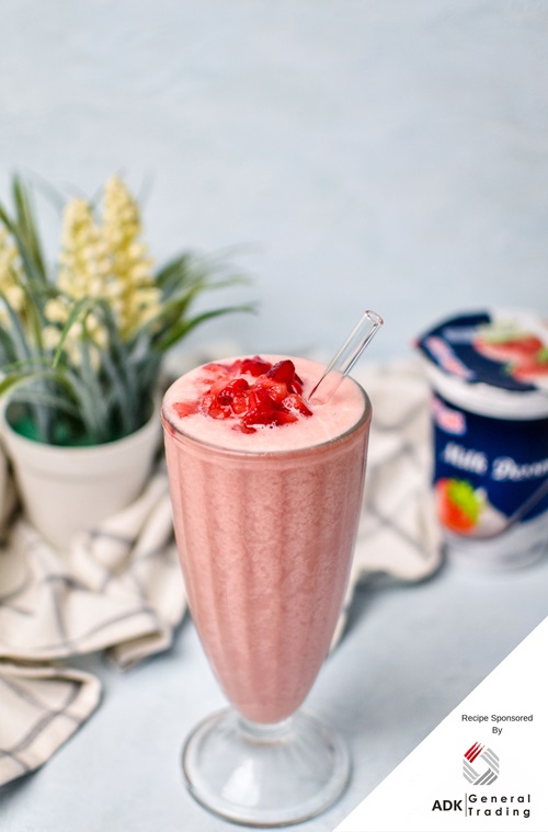 https://lonumedhu.com/sites/default/files/strawberry-smoothie-verticle%20small_0.jpg